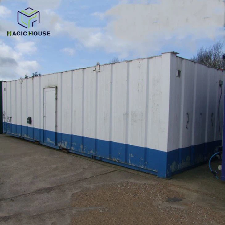 Récipient de toilette préfabriqué de conception mobile