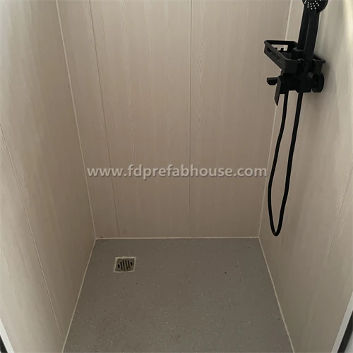 20ft Deluxe Shippng Container Shower Room